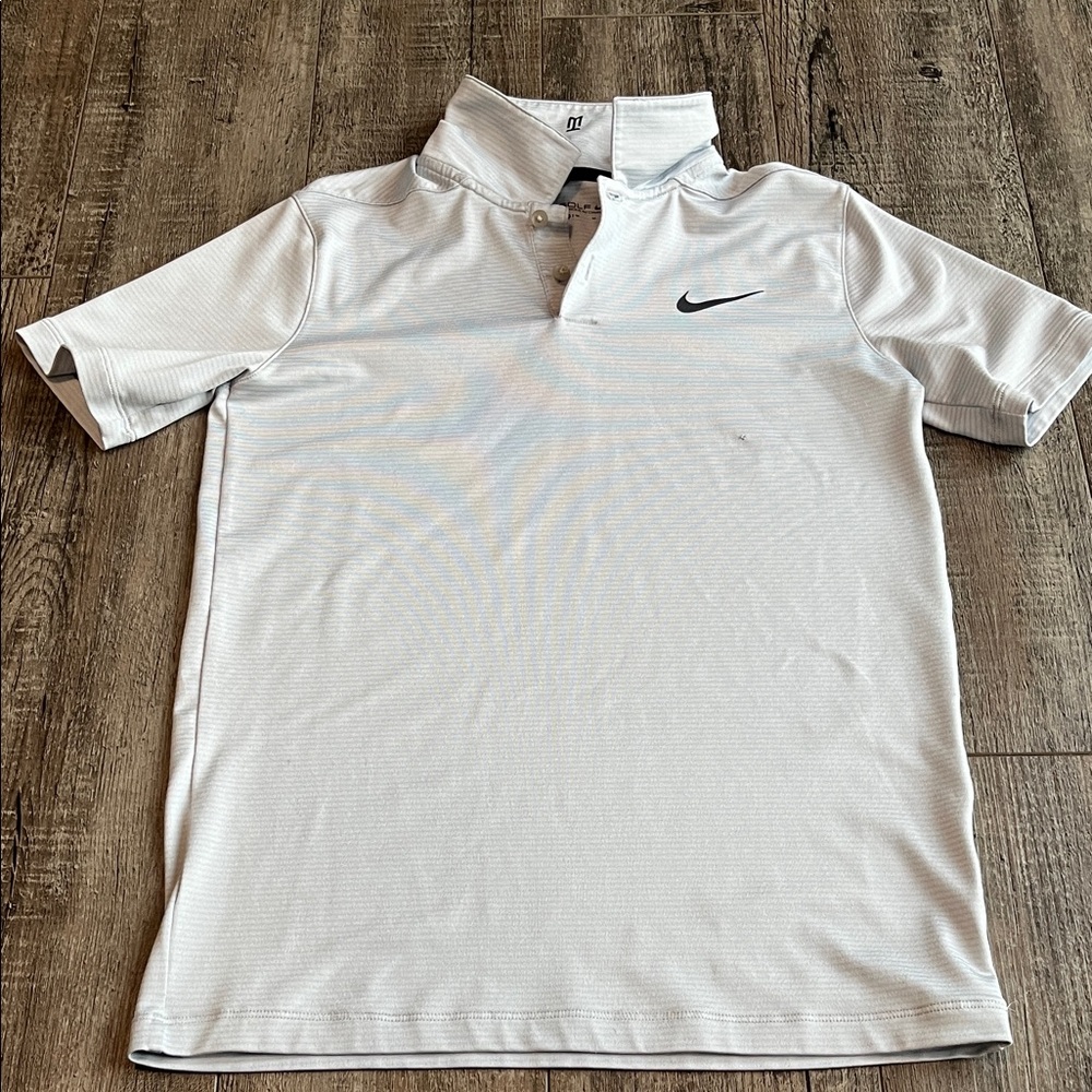 Nike golf youth shirt